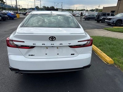 2025 Toyota Camry SE