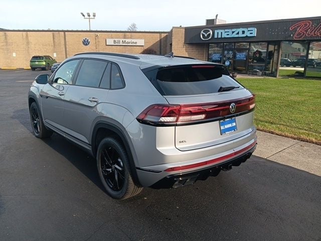 2026 Volkswagen Atlas Cross Sport 2.0T SEL R-Line Black