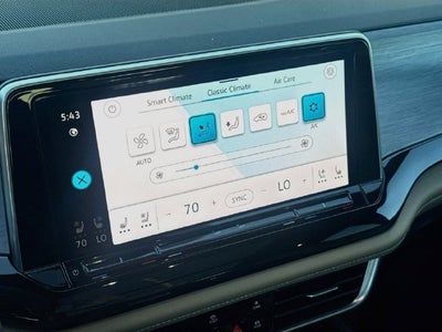 2026 Volkswagen Atlas Cross Sport SE w/Technology