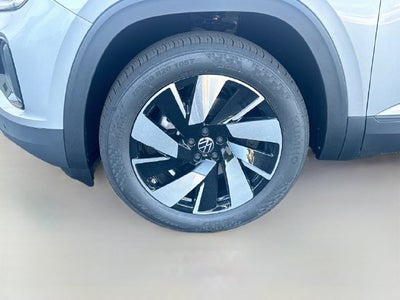 2026 Volkswagen Atlas Cross Sport SE w/Technology