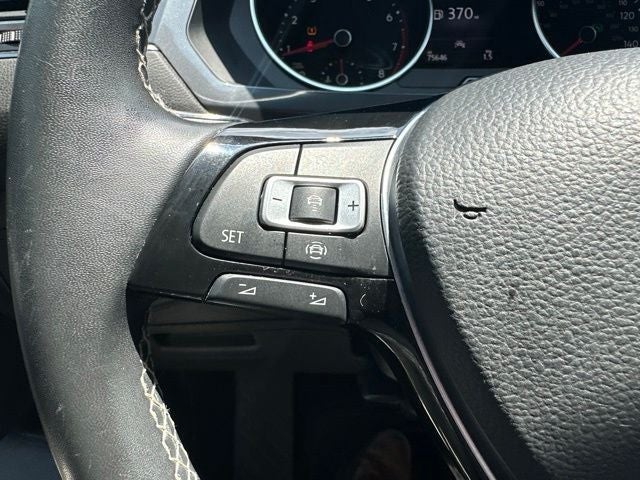 2021 Volkswagen Tiguan SE R-Line Black