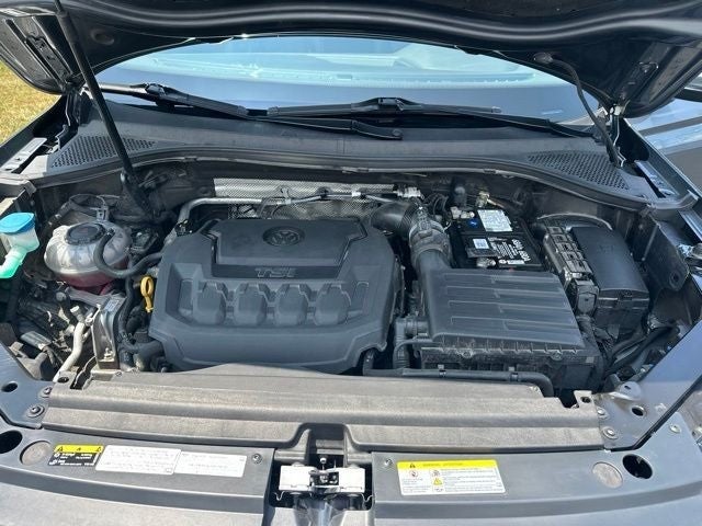 2021 Volkswagen Tiguan SE R-Line Black