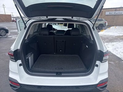2026 Volkswagen Taos 1.5T SE Black