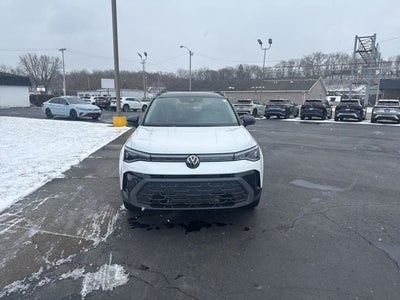 2026 Volkswagen Taos 1.5T SE Black