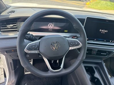 2026 Volkswagen Tiguan 2.0T SE R-Line Black
