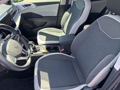 2025 Volkswagen Taos SE