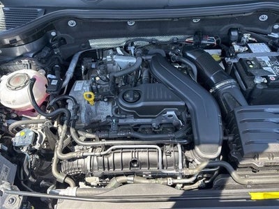 2025 Volkswagen Taos SE